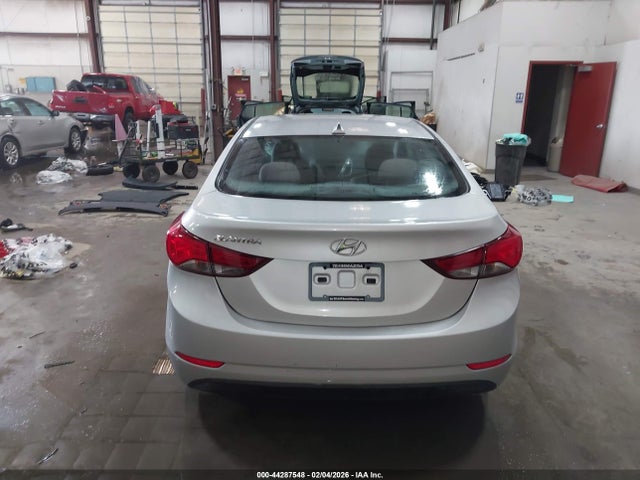 5NPDH4AE0GH758431 Hyundai ELANTRA SE