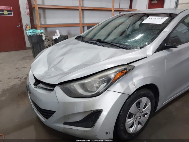 5NPDH4AE0GH758431 Hyundai ELANTRA SE