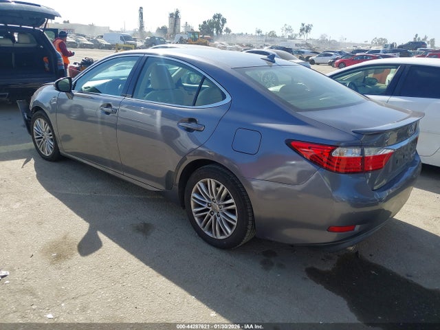 JTHBK1GG5E2110631 Lexus ES 350