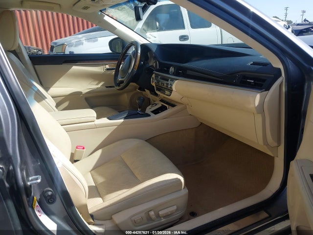 JTHBK1GG5E2110631 Lexus ES 350
