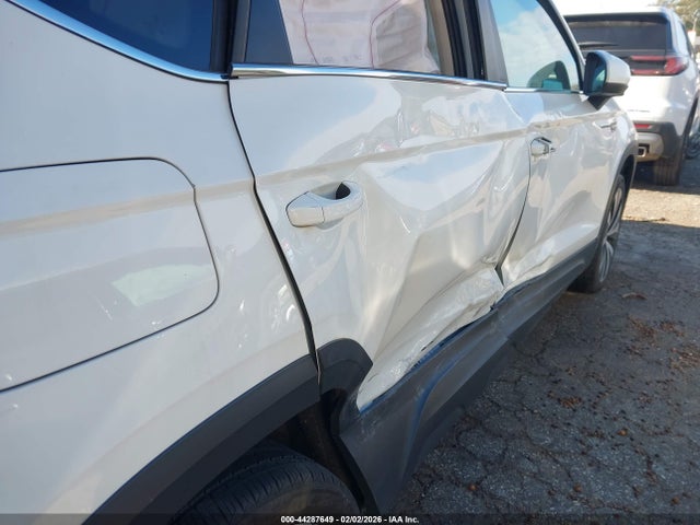44287649 :رقم المزاد ، 3VVSX7B26RM002407 vin ، 2024 Volkswagen Taos 1.5t Se مزاد بيع