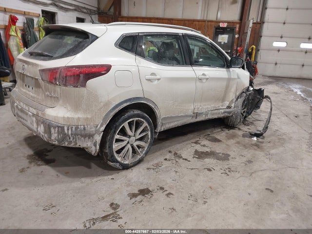 2019 NISSAN ROGUE SPORT JN1BJ1CR8KW333832 Photo 3