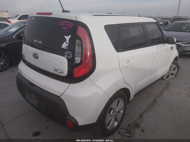 Продаж на аукціоні авто 2015 Kia Soul, vin: KNDJN2A28F7233965, номер лоту: 44287676