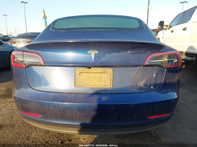 Tesla Model 3 Standard Range Plus Rear-wheel Drive 2021 5YJ3E1EA8MF096697 Image 17