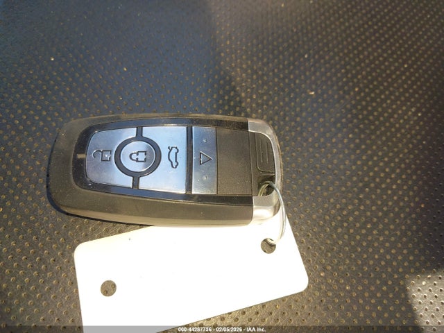 1FT8W3DT0KEE11850 Ford F-350 Lariat