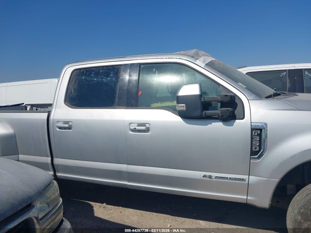 1FT8W3DT0KEE11850 Ford F-350 Lariat