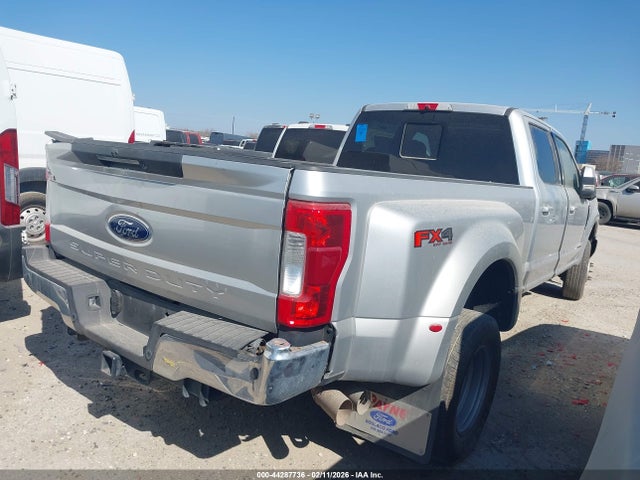 1FT8W3DT0KEE11850 Ford F-350 Lariat