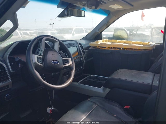 1FT8W3DT0KEE11850 Ford F-350 Lariat
