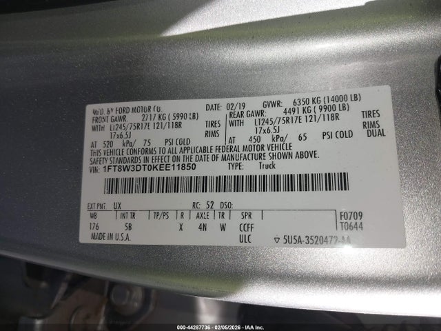 1FT8W3DT0KEE11850 Ford F-350 Lariat