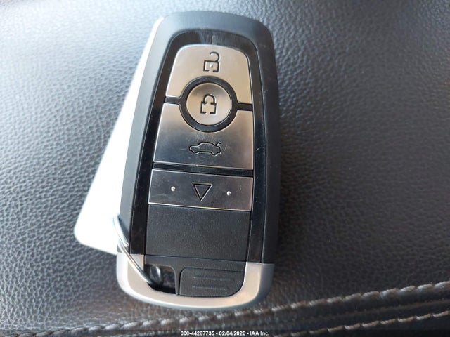 1FMCU0J99JUA63571 Ford Escape Titanium