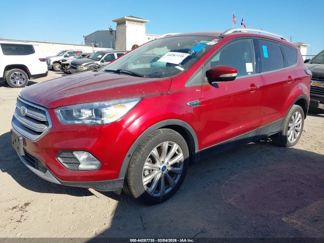 1FMCU0J99JUA63571 Ford Escape Titanium