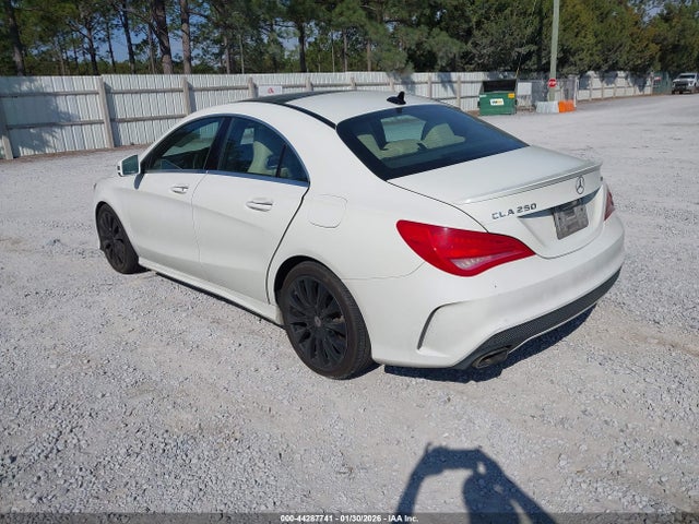 Mercedes-Benz CLA 250 4MATIC 2016 WDDSJ4GB9GN332901 Image 3