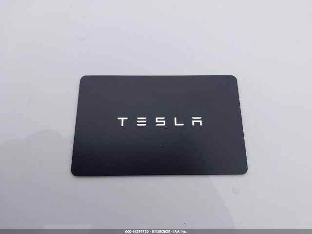 2026 TESLA MODEL Y 7SAYGDEE5TF427130 Photo 10