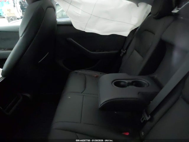 2026 TESLA MODEL Y 7SAYGDEE5TF427130 Photo 7