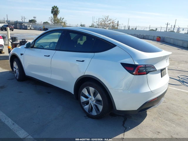 2023 TESLA MODEL Y 7SAYGDEE5PA068199 Photo 2