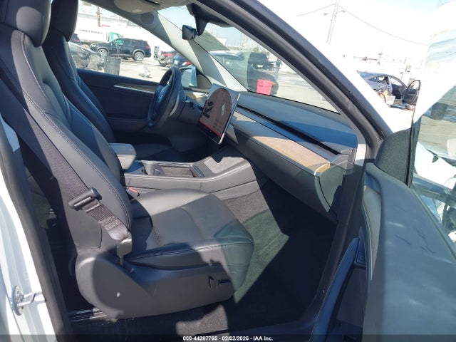 2023 TESLA MODEL Y 7SAYGDEE5PA068199 Photo 4
