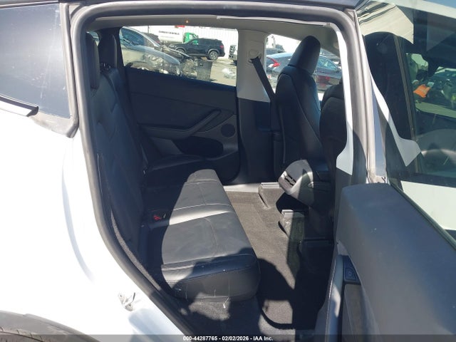 2023 TESLA MODEL Y 7SAYGDEE5PA068199 Photo 7