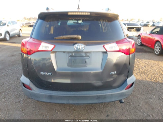 2T3WFREV1FW226599 Toyota Rav4 Xle