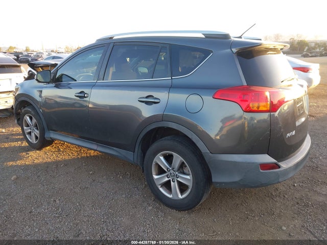 2T3WFREV1FW226599 Toyota Rav4 Xle