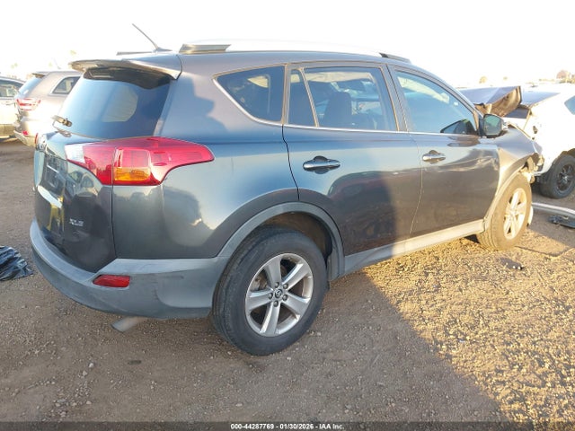 2T3WFREV1FW226599 Toyota Rav4 Xle