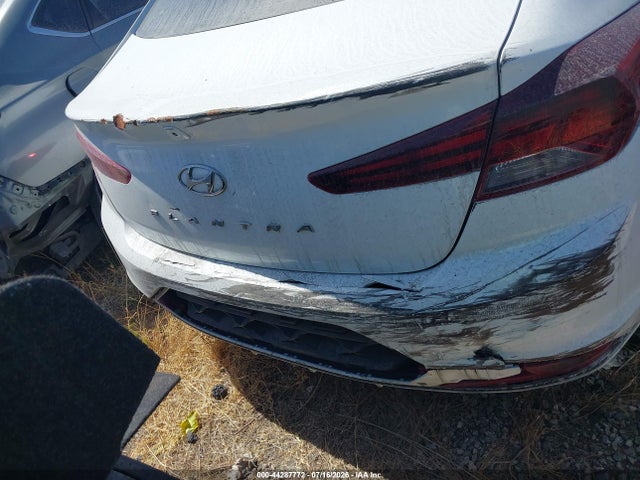Hyundai ELANTRA SEL 2020 5NPD84LF8LH631300 Image 17