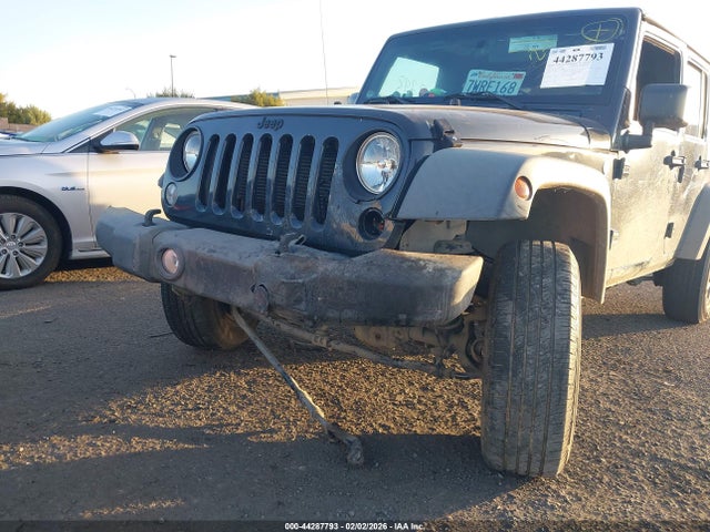 1C4BJWDG5HL529809 Jeep Wrangler Unlimited Sport 4x4