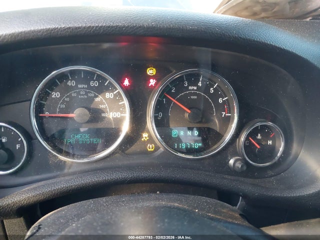 1C4BJWDG5HL529809 Jeep Wrangler Unlimited Sport 4x4