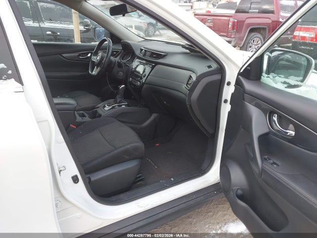 2017 NISSAN ROGUE 5N1AT2MV4HC895379 Photo 4