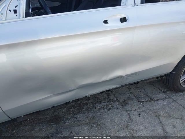 WDC0G8DB9LF687996 Mercedes-Benz GLC 300