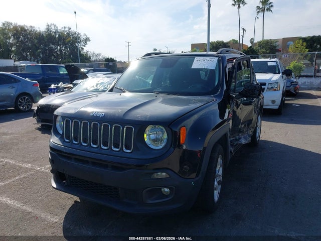 ZACCJABT3FPB33488 Jeep Renegade Latitude
