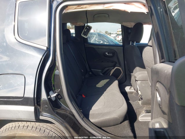 ZACCJABT3FPB33488 Jeep Renegade Latitude