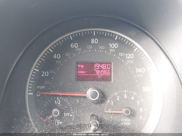 44287891 :رقم المزاد ، 3VWPG3AG4AM033988 vin ، 2010 Volkswagen New Beetle 2.5l مزاد بيع