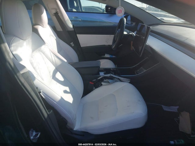 2020 TESLA MODEL 3 5YJ3E1EA6LF662063 Photo 4