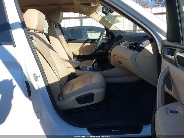 2016 Bmw X3 Sdrive28i მანქანა იყიდება აუქციონზე, vin: 5UXWZ7C51G0T42646, აუქციონის ნომერი: 44287933