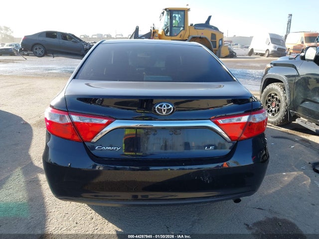 Toyota CAMRY LE 2015 4T4BF1FK5FR511969 Image 16