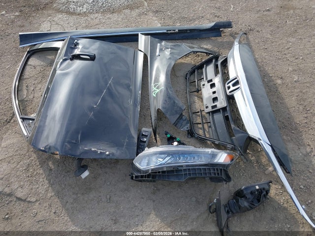 1HGCV3F46LA012695 Honda Accord Hybrid Ex