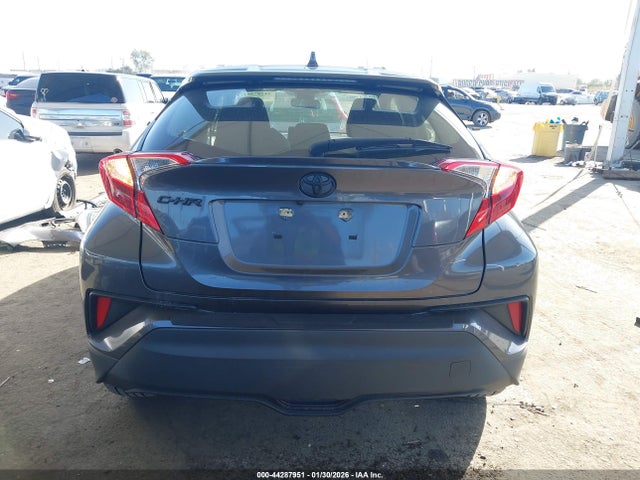 JTNKHMBX5M1115062 Toyota C-HR XLE