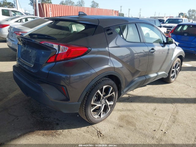 JTNKHMBX5M1115062 Toyota C-HR XLE