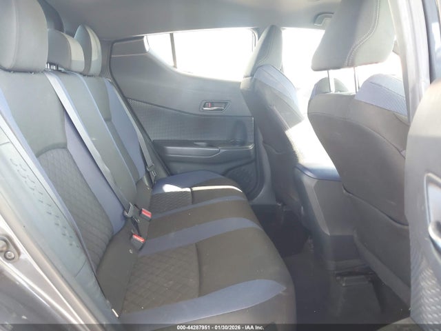 JTNKHMBX5M1115062 Toyota C-HR XLE