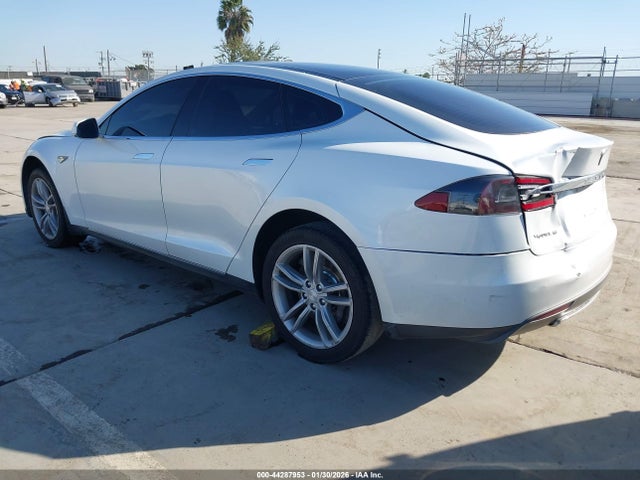 2013 TESLA MODEL S 5YJSA1CN5DFP08187 Photo 2