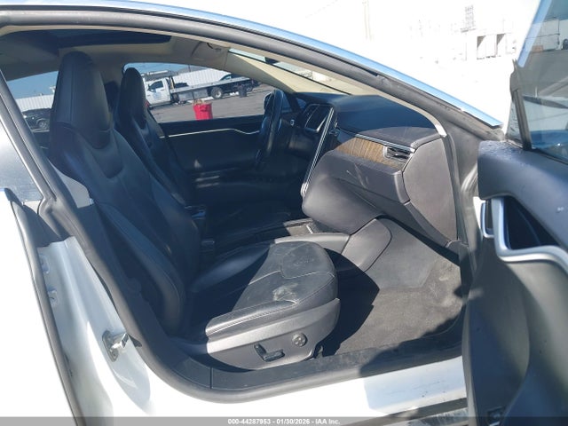 2013 TESLA MODEL S 5YJSA1CN5DFP08187 Photo 4