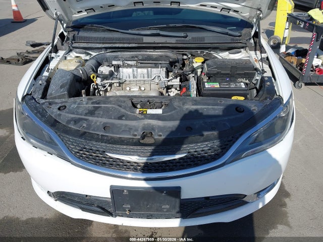 Aukcja sprzedaży 2015 Chrysler 200 Limited, vin: 1C3CCCAB0FN667401, numer aukcji: 44287959