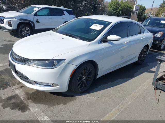 Aukcja sprzedaży 2015 Chrysler 200 Limited, vin: 1C3CCCAB0FN667401, numer aukcji: 44287959