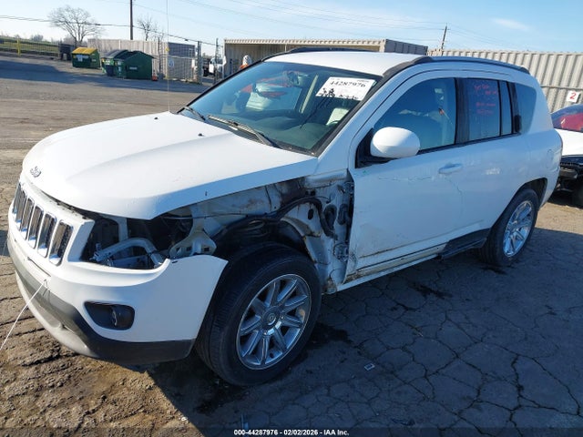 1C4NJCEA9HD117473 Jeep Compass Latitude Fwd