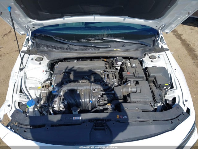 KMHLL4DGXSU871935 Hyundai ELANTRA SE