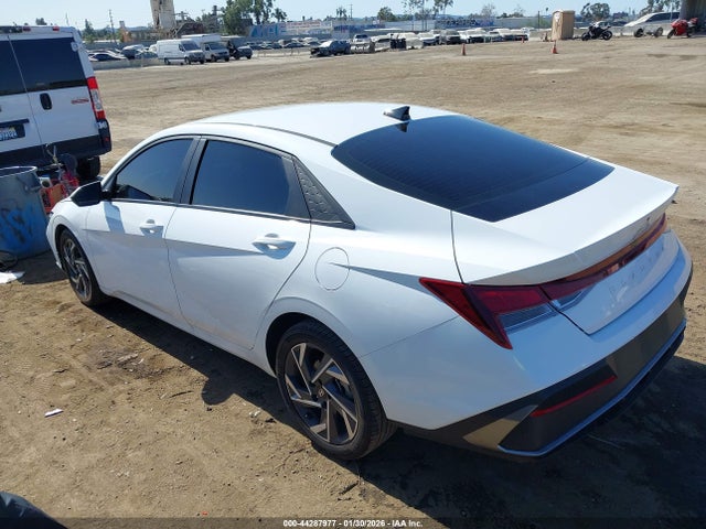 KMHLL4DGXSU871935 Hyundai ELANTRA SE