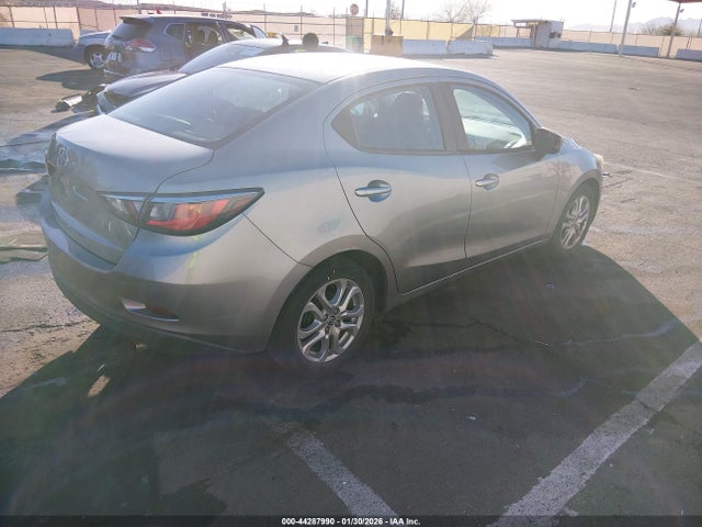 3MYDLBZV4GY102423 Scion IA