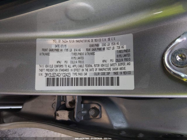 3MYDLBZV4GY102423 Scion IA