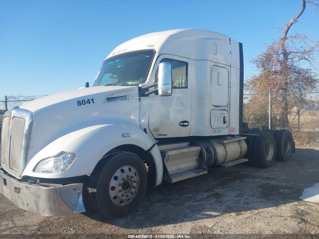 1XKYDP9X6JJ218041 Kenworth T680