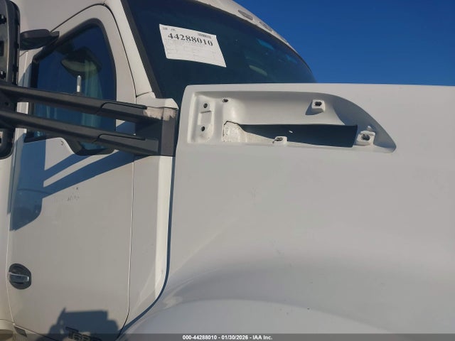 1XKYDP9X6JJ218041 Kenworth T680